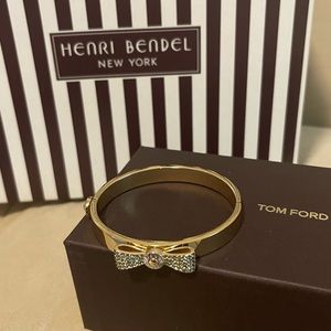 🤩 Henri Bendel Bow Bracelet